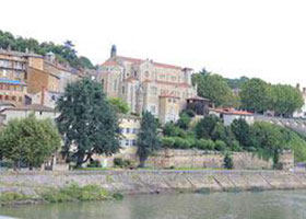 lerelaisdelagodasse-activites-trevoux